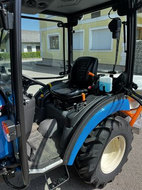 LS Traktor XJ 25 HST SNOW-LINE