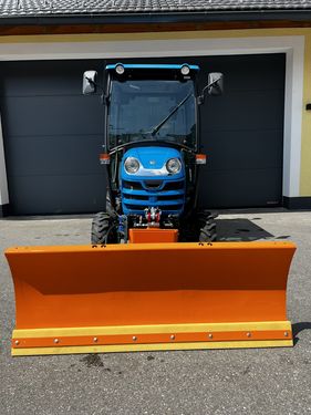 LS Traktor XJ 25 HST SNOW-LINE