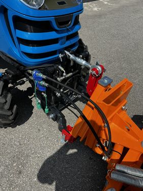LS Traktor XJ 25 HST SNOW-LINE