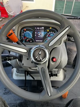 Deutz Fahr 6160 POWERSHIFT (Stage V)