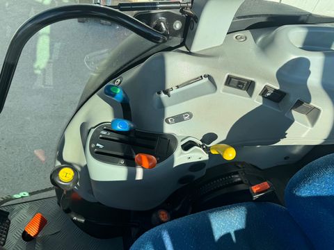 New Holland T4020 DeLuxe