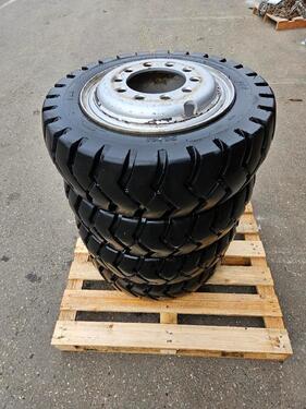 BKT 8.15-15 (28x9-15)