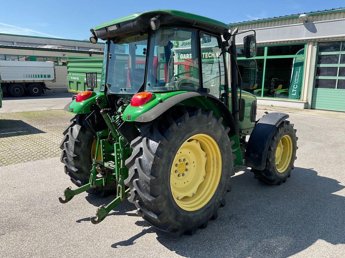 John Deere 5820 3