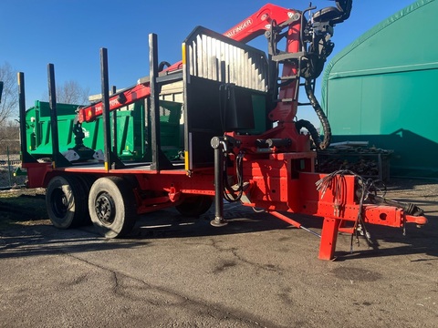 STEPA FZ8090 mit LKW-Unterbau