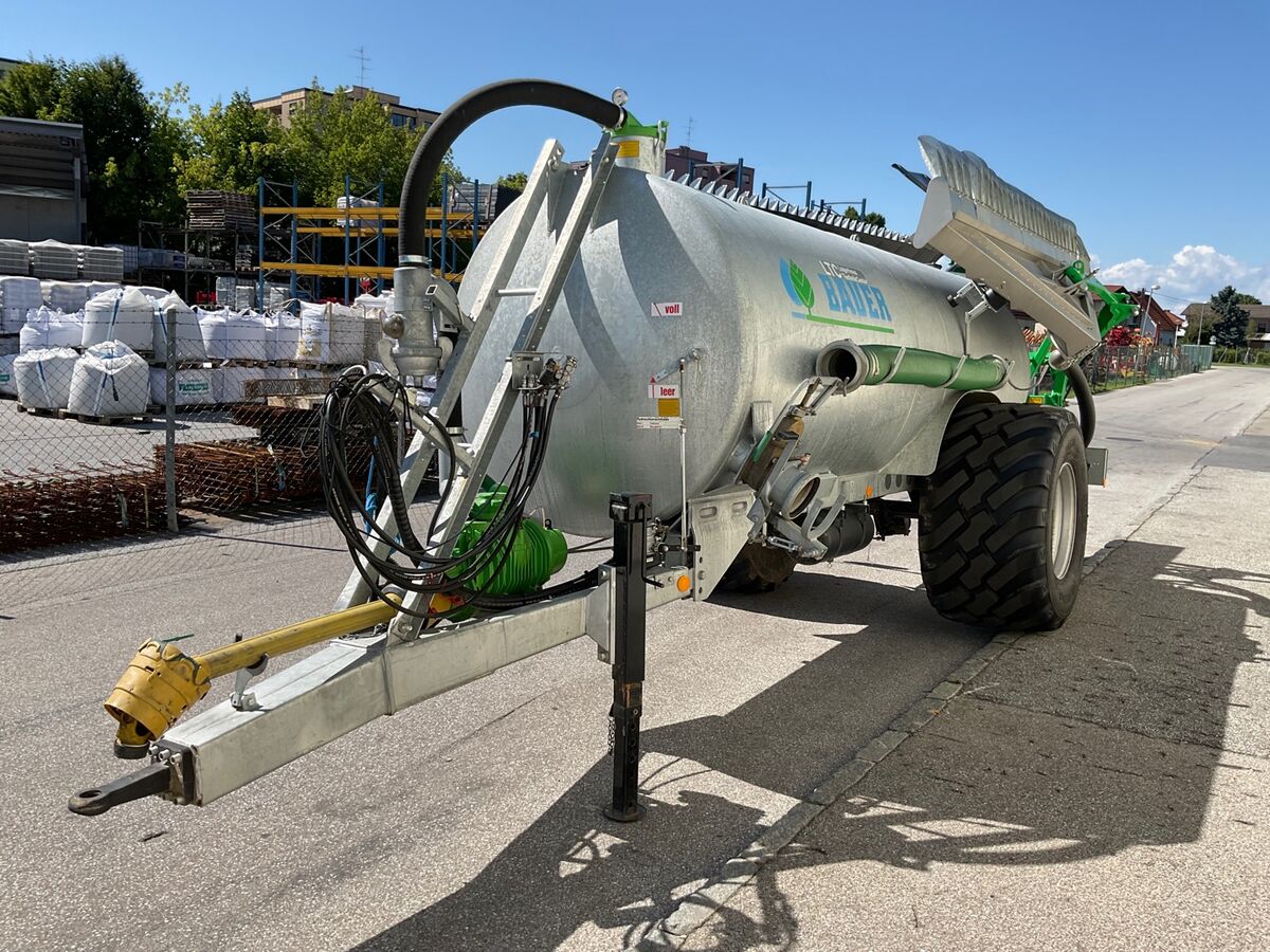 Bauer V 81 mit Schleppfix SFA 9 2