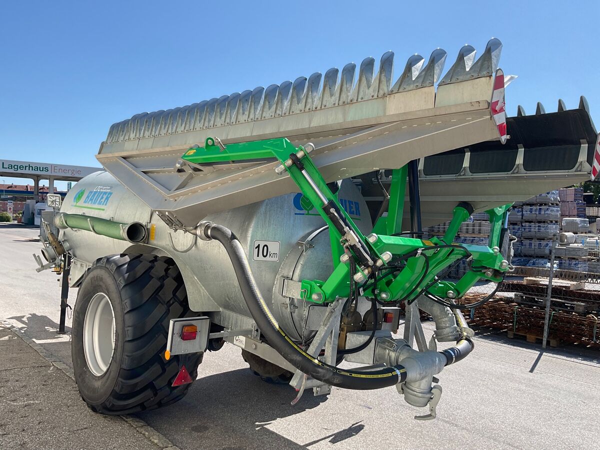 Bauer V 81 mit Schleppfix SFA 9 3