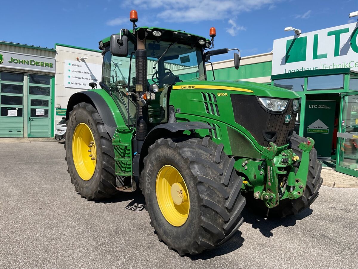 John Deere 6210R 2