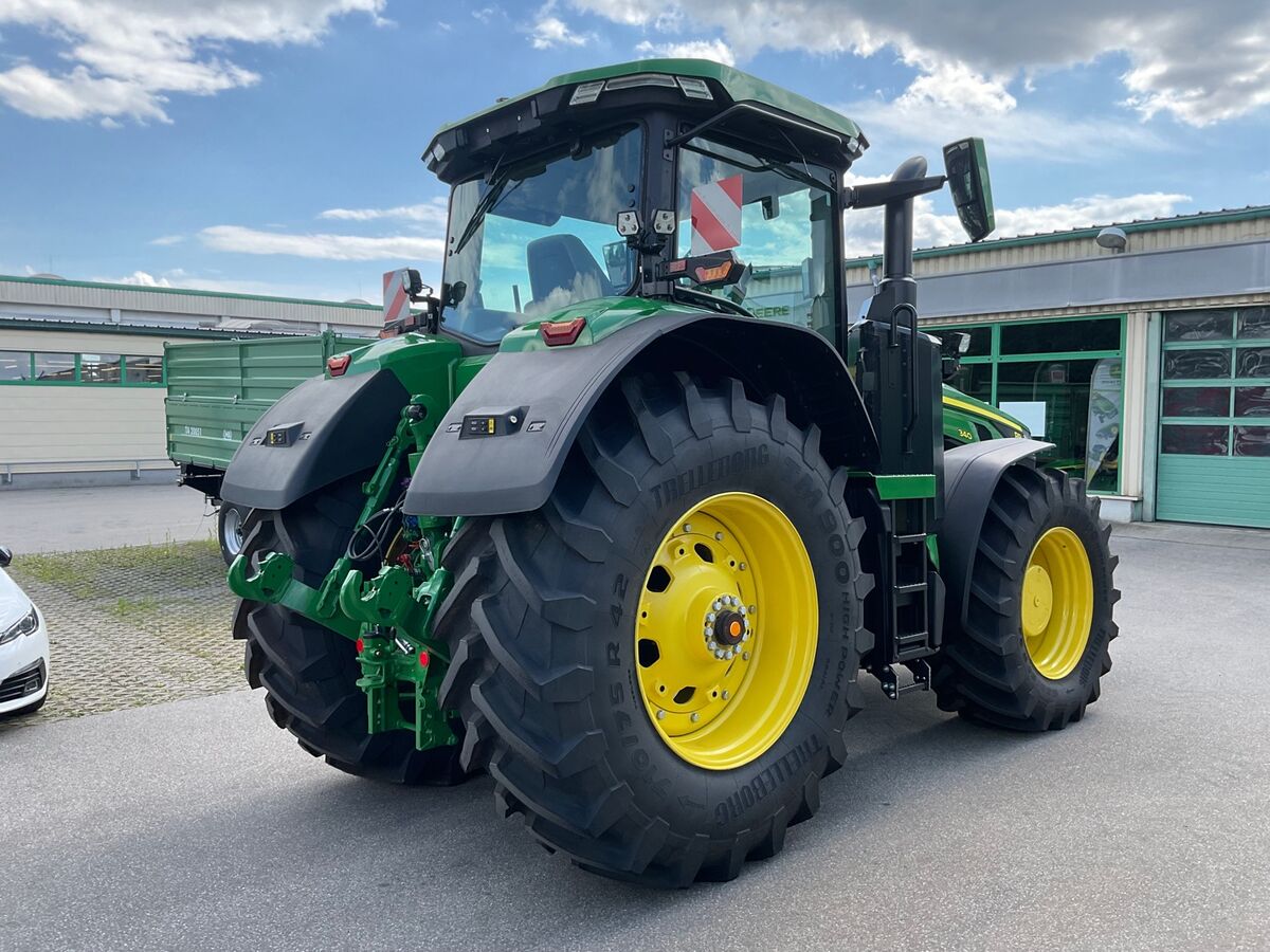 John Deere 8R340 3