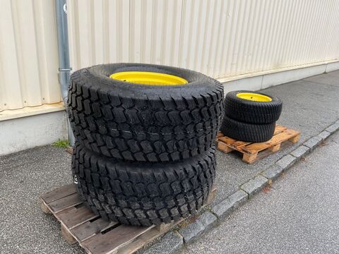 Titan 27x10.50-15 - 44x18.00-20