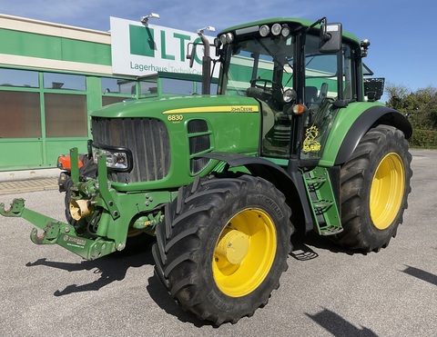 John Deere 6830