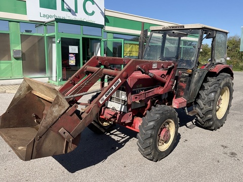 IHC 733