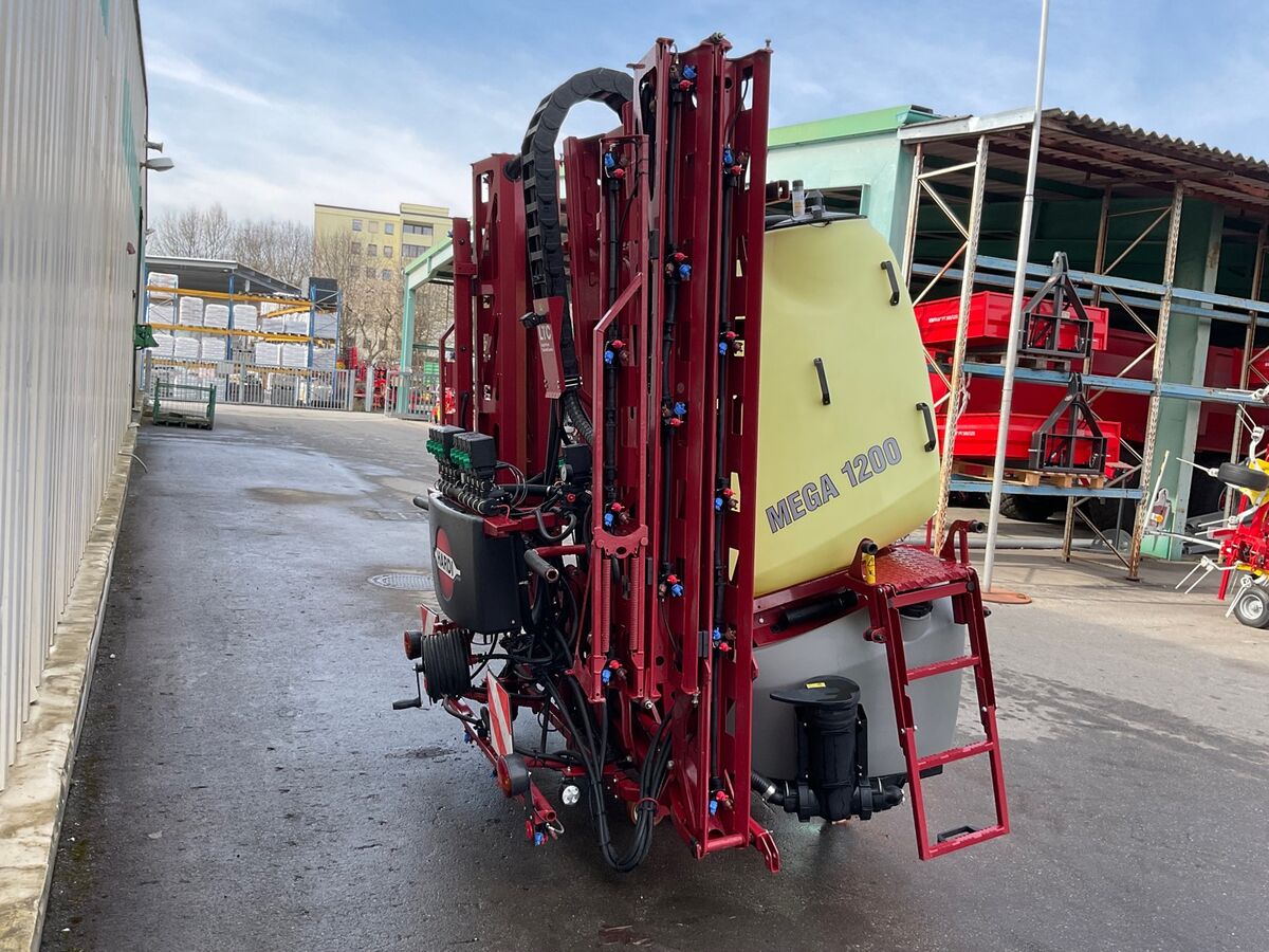 Hardi MEGA 1200 3
