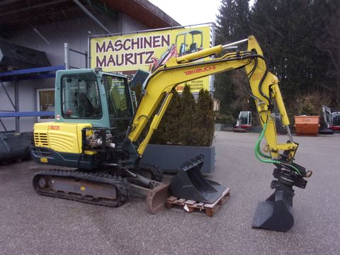 Takeuchi TB 235 Rototilt ähnlich Powertilt