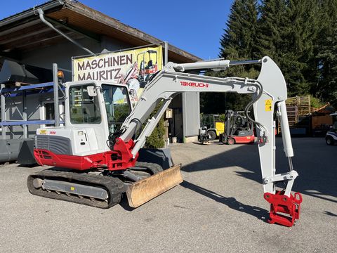 Takeuchi TB 250 Powertilt  