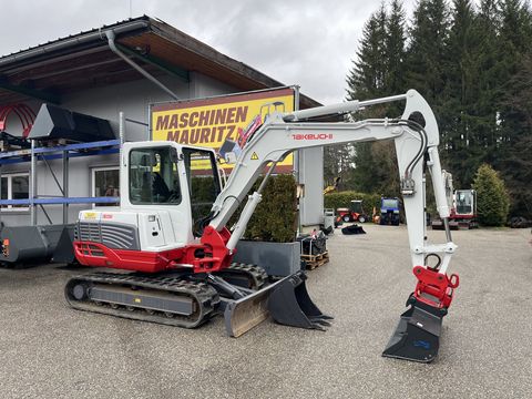 Takeuchi TB 250 mit Powertilt und Taklock