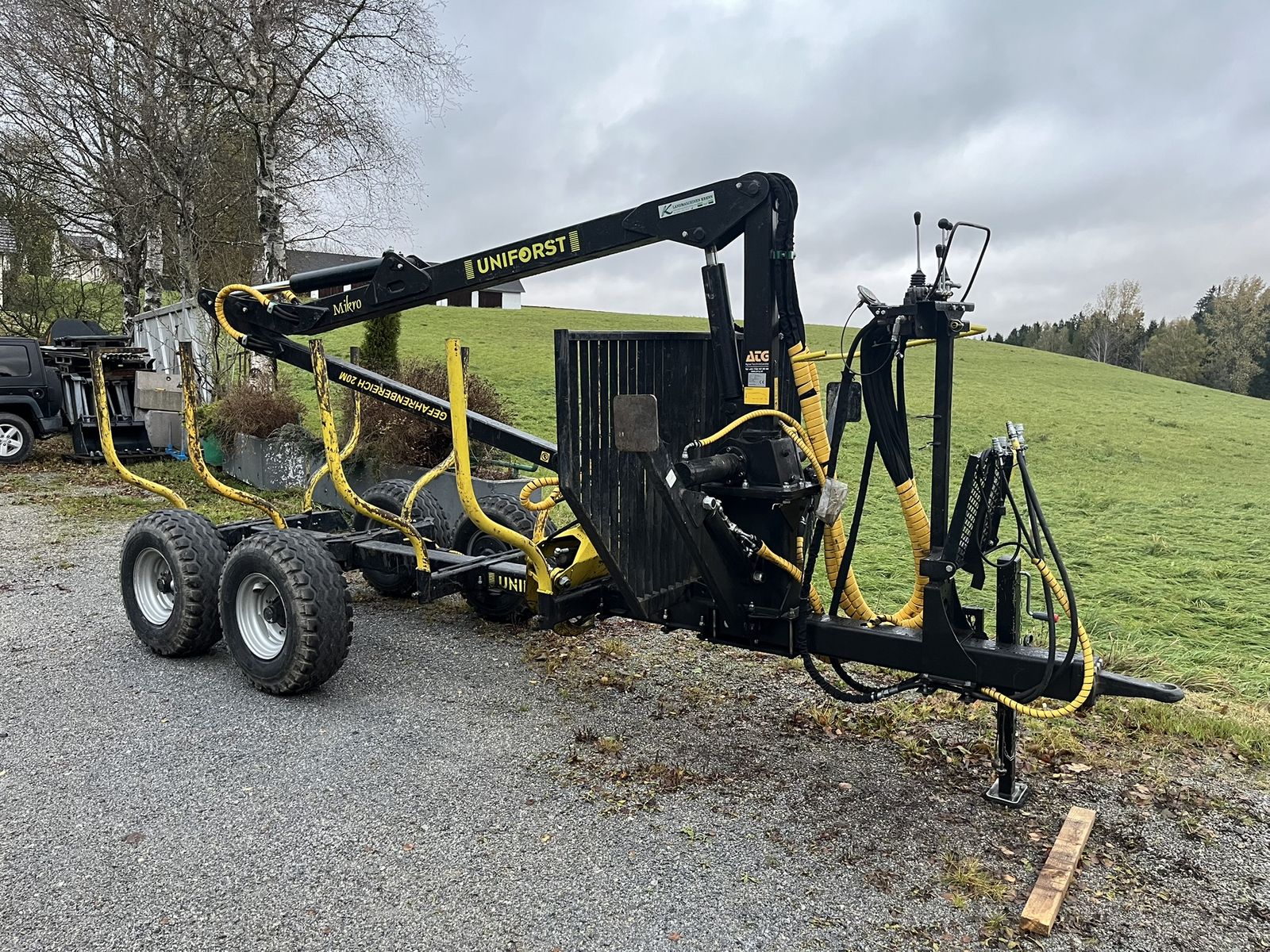 Uniforst Micro 52  2