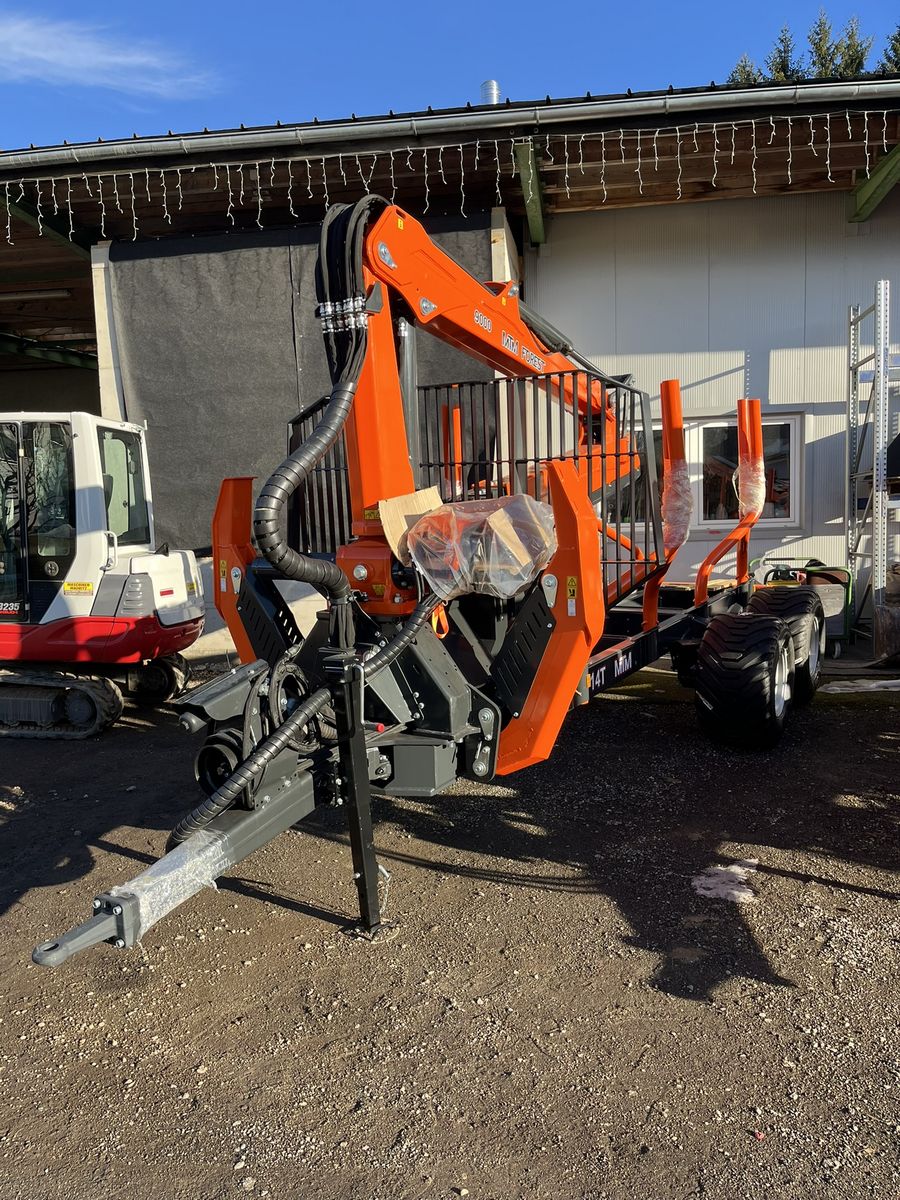 MTM Forest 14T mit MTM 9000 Kran 2