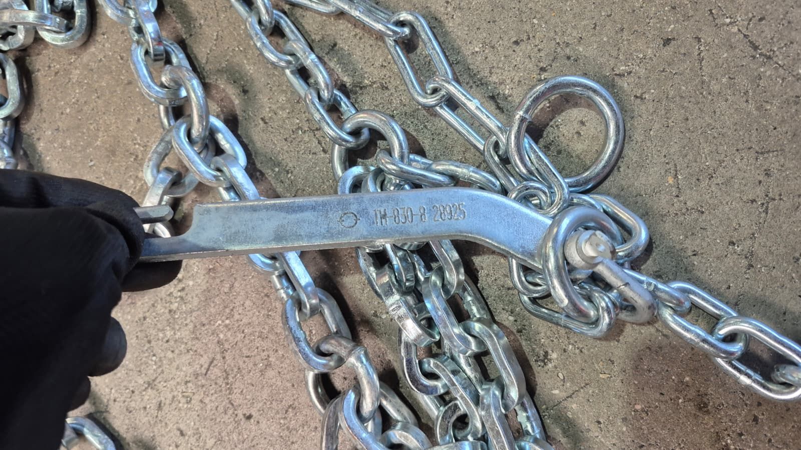 Veriga Netz TM 830-8 440/65-28 2