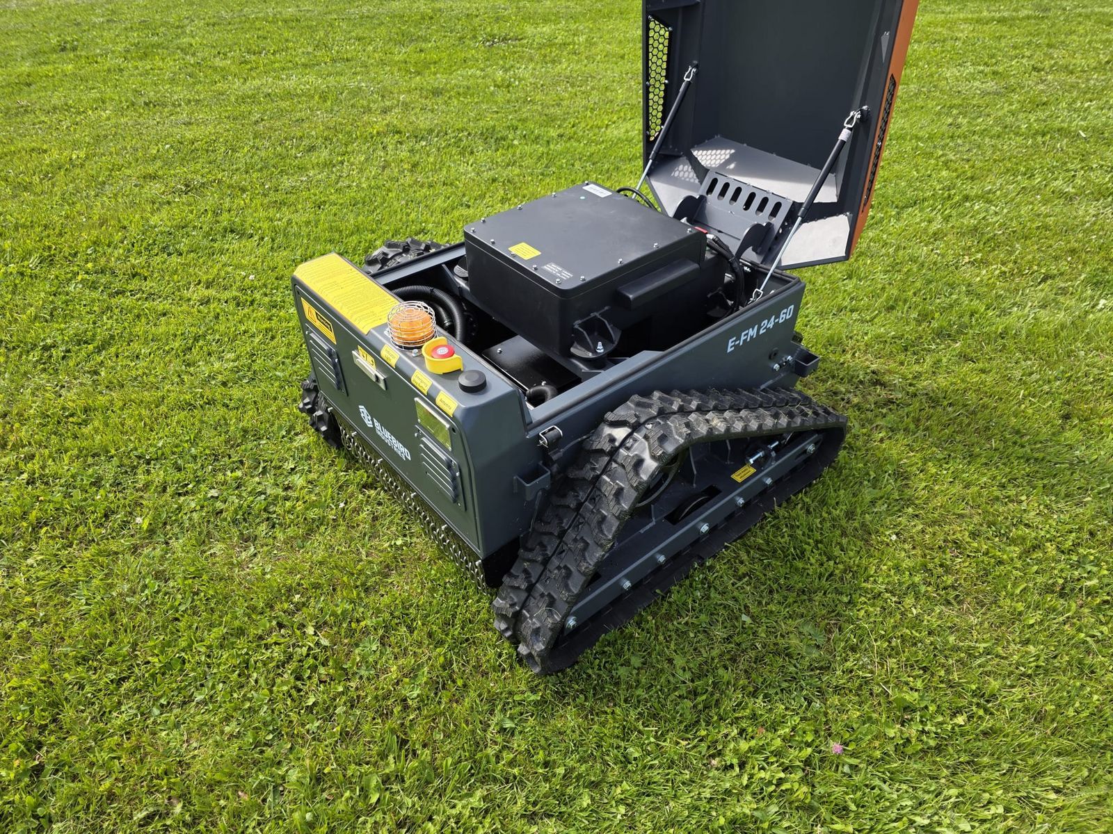 Bluebird E-FM 24-60 2