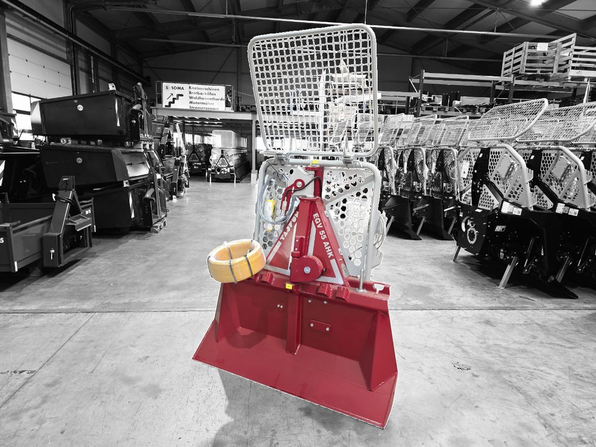 Tajfun EGV 55 AHK 1,5 - Neumaschine - Kunststoffseil 1