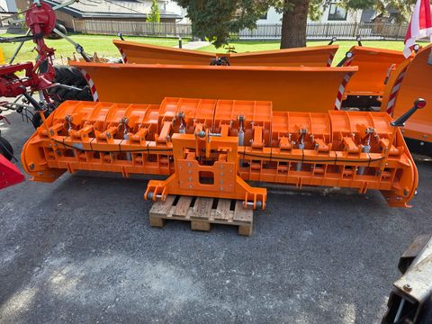 SOMA Parkplatzpflug 3m mit Entlastungsfedern