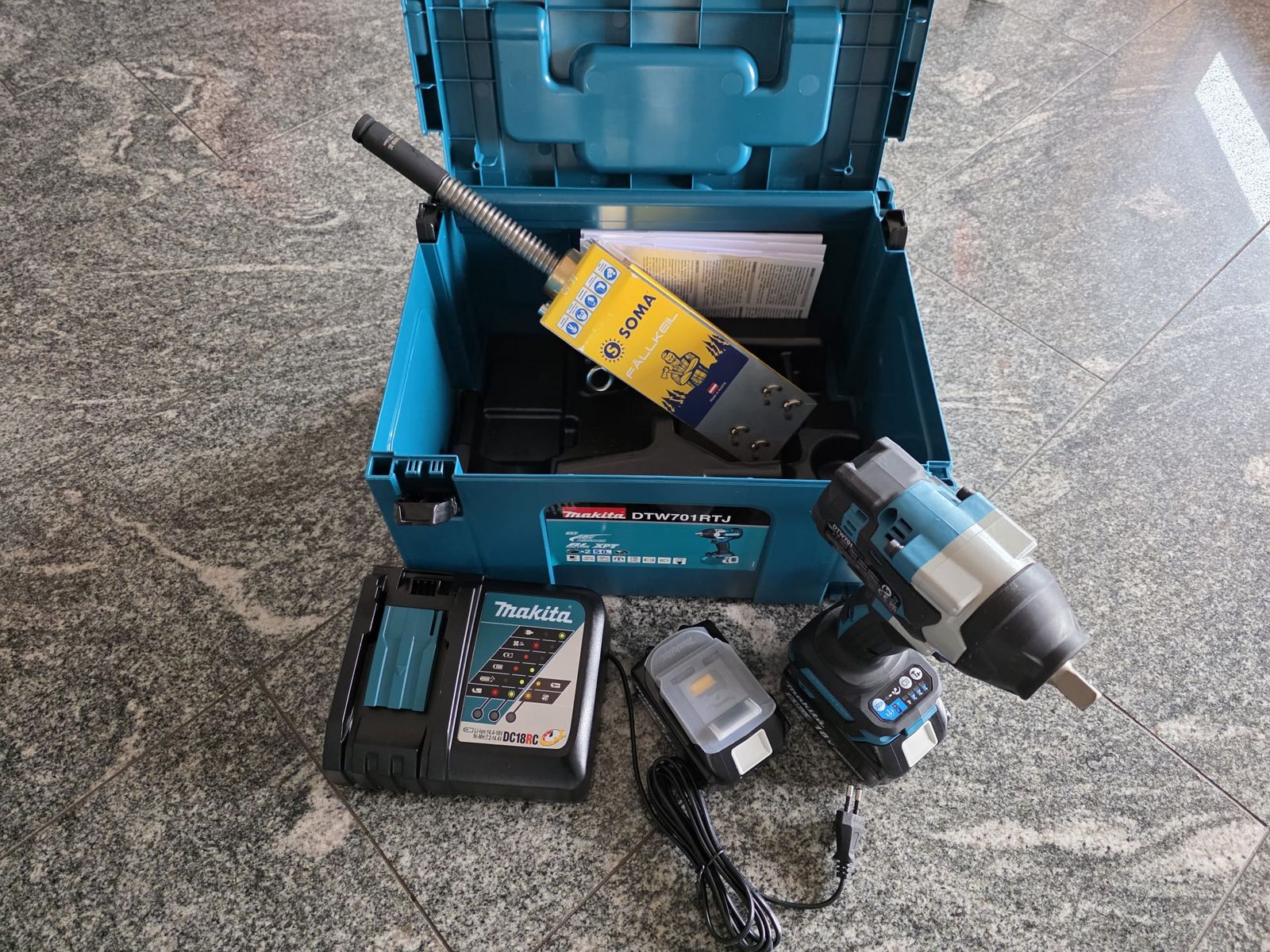 SOMA Fällkeil FK60 mit Makita Schlagschrauber 3