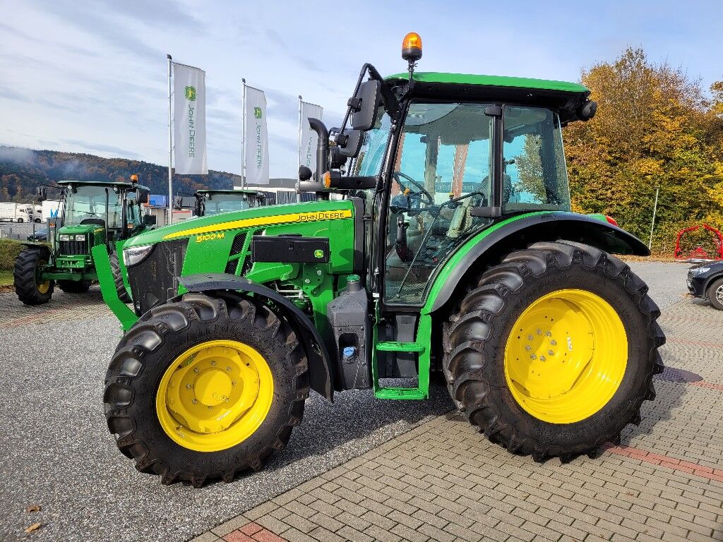 John Deere 5100 M 2