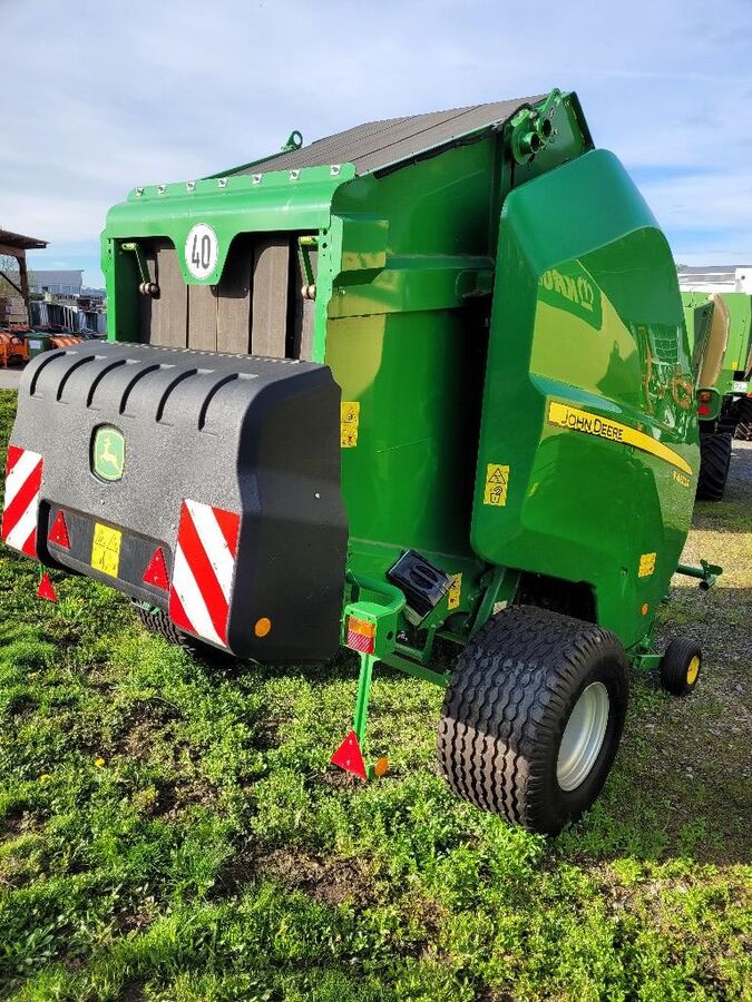John Deere V461M 2