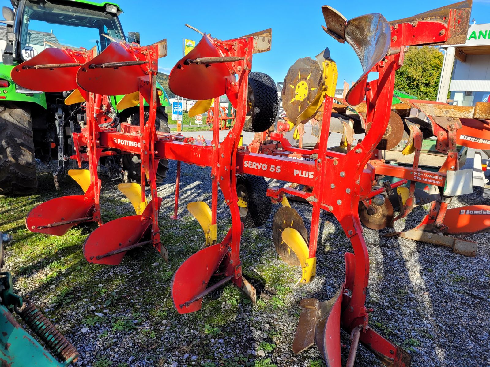Pöttinger Servo 4-Scharig 1