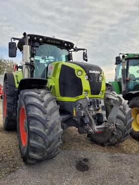 <strong>Claas AXION 870</strong><br />