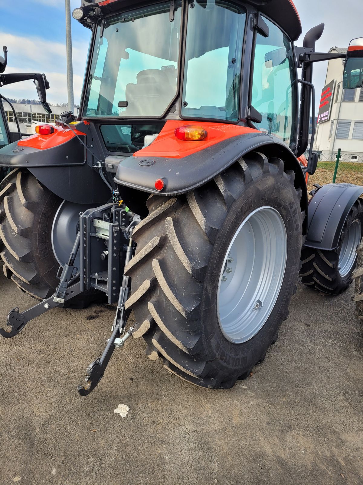 Kubota M5092DTHQ 2