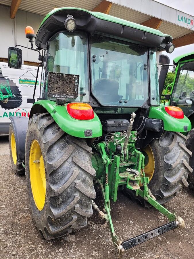 John Deere 5075 E 3