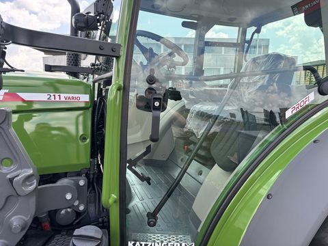 Fendt 211 Vario Profi (Gen3)