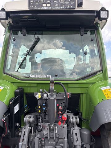 Fendt 211 Vario Profi (Gen3)