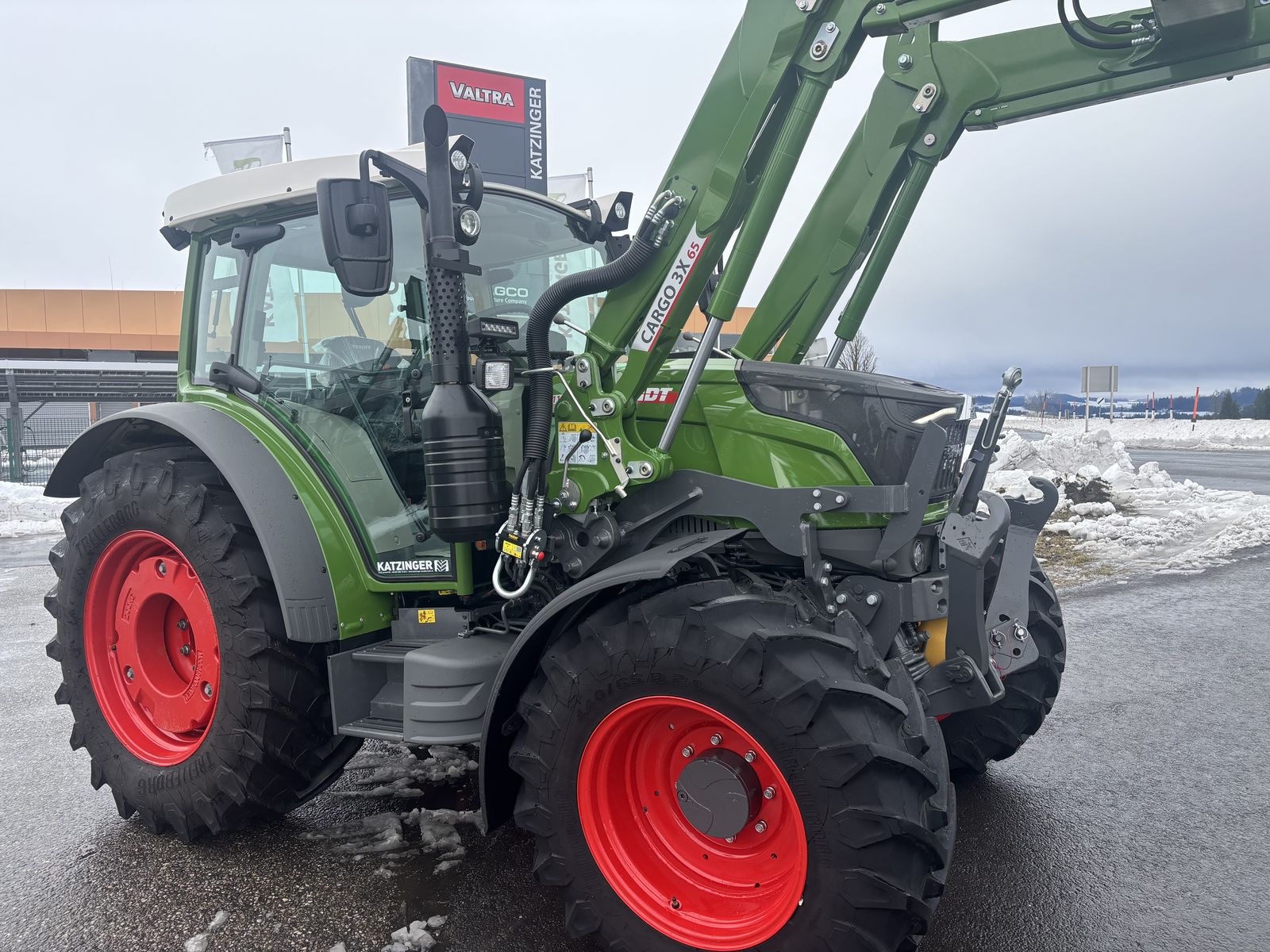 Fendt 211 Vario (Gen3) 2