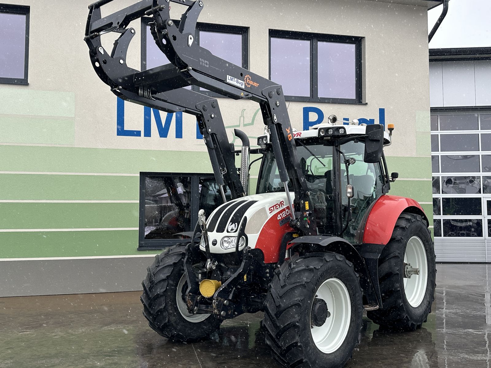 Steyr 4120 Profi mit Hauer XP110 2