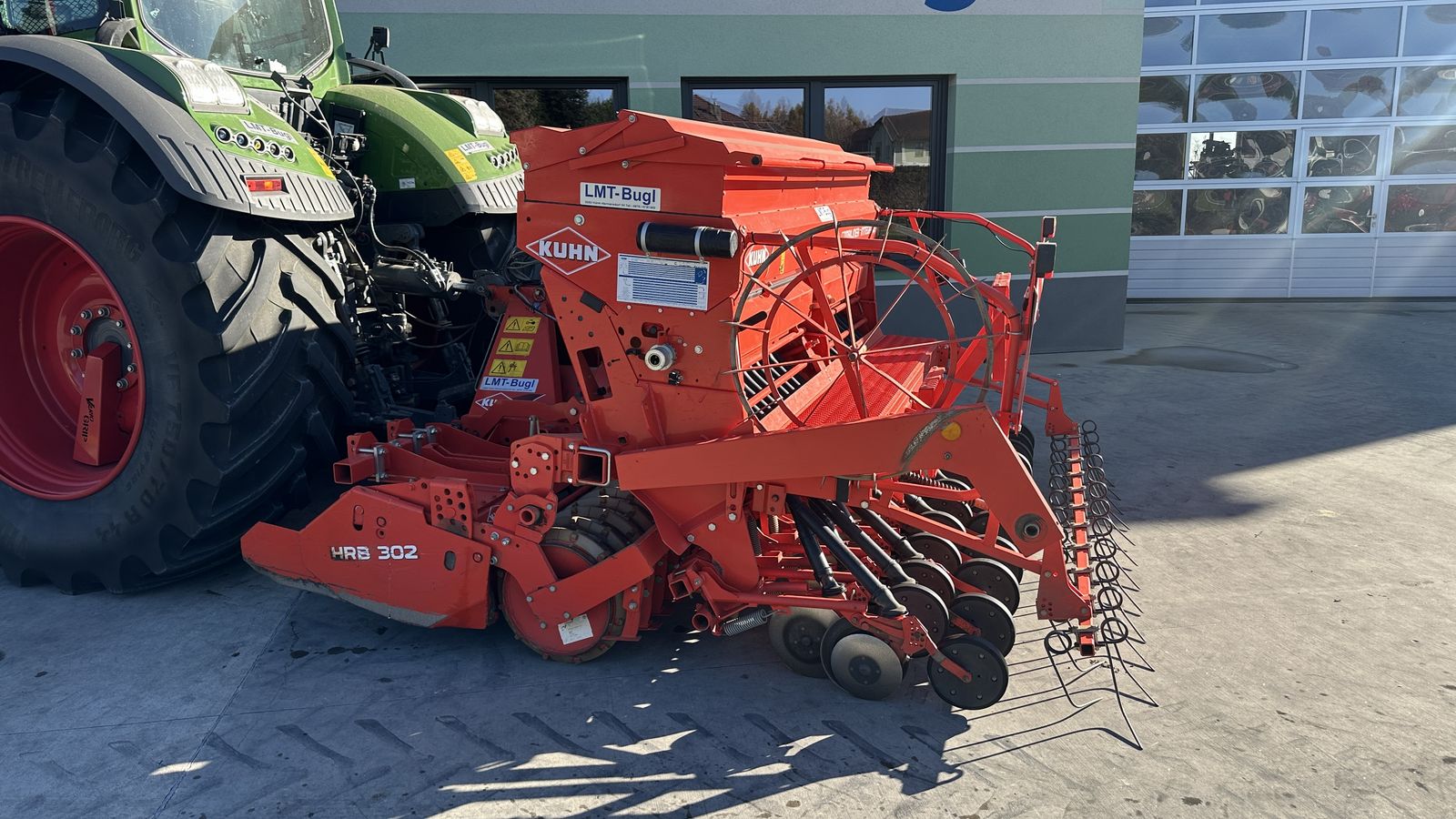 Kuhn HRB302D mit INTEG2-3M 2