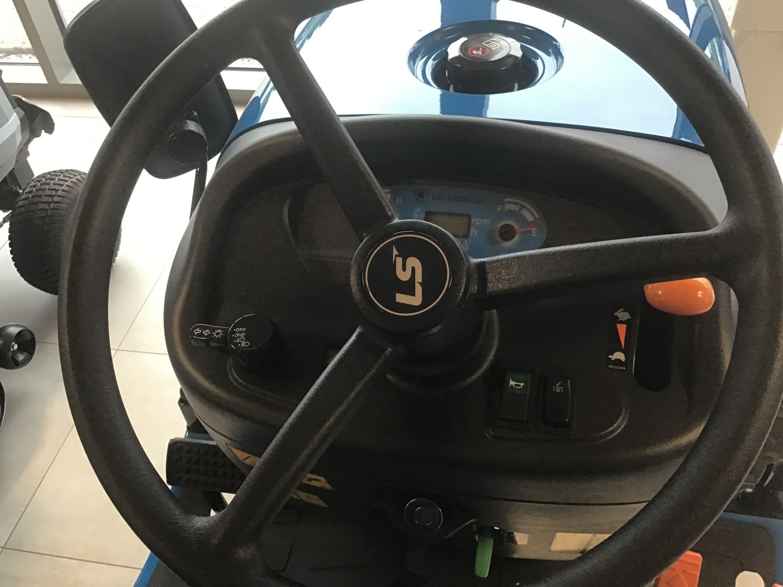 LS XJ 25 3