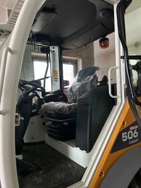 Liebherr L 506 Compact