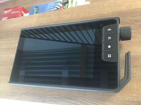 Sonstige Valtra Novatel NTRIP Zentimeter 