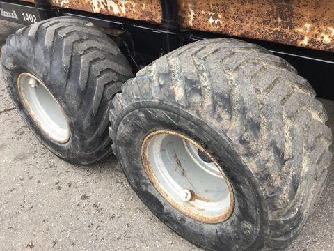 Nokka MV 1302 mit Kran HK 4982