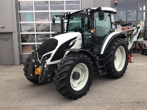 Valtra A 104