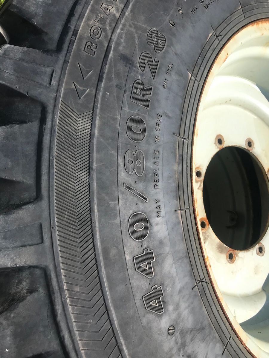 Nokian Kommunalräder zu Steyr CVT 6145 ECO 3