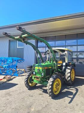 John Deere 1040