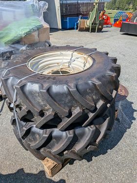 Lindner Bereifung 380/70-R24