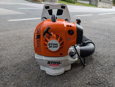 Stihl BR 200 rückentragbar