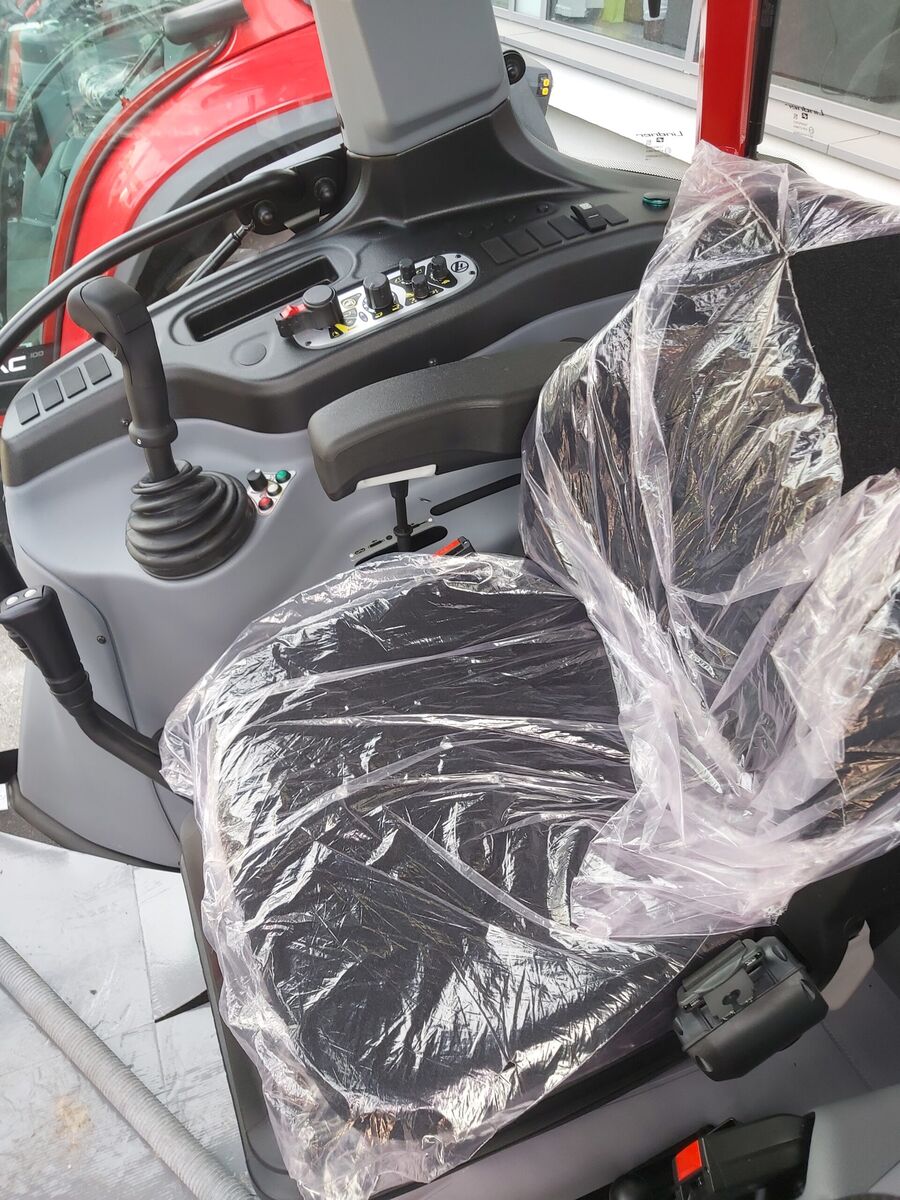 Lindner Lintrac 75 LS 3