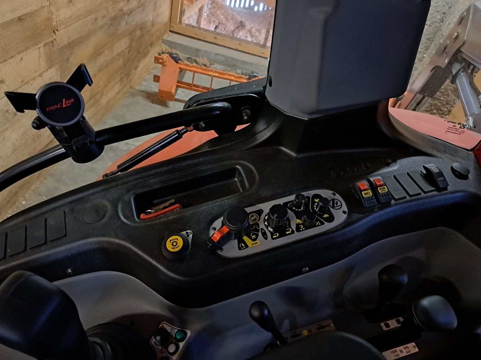 Lindner Lintrac 75 LS 2