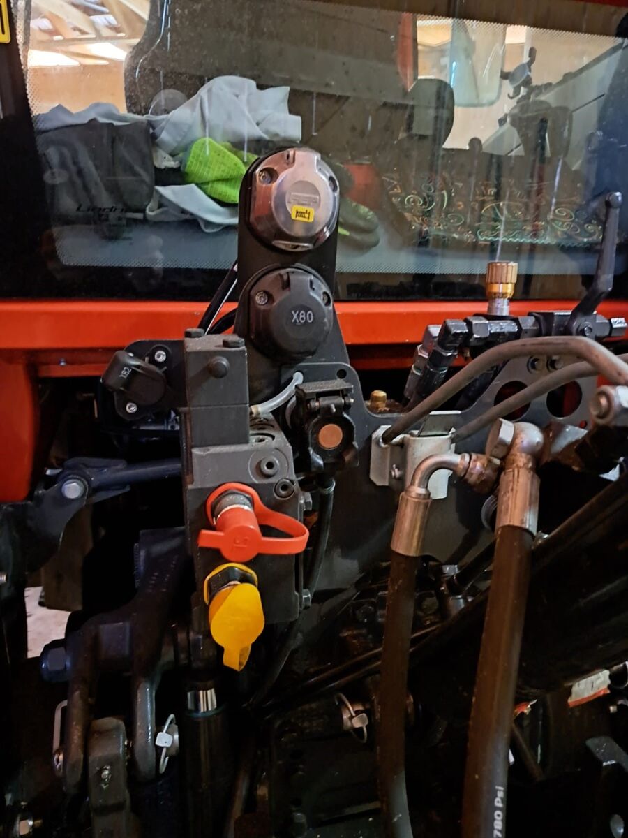 Lindner Lintrac 75 LS 3