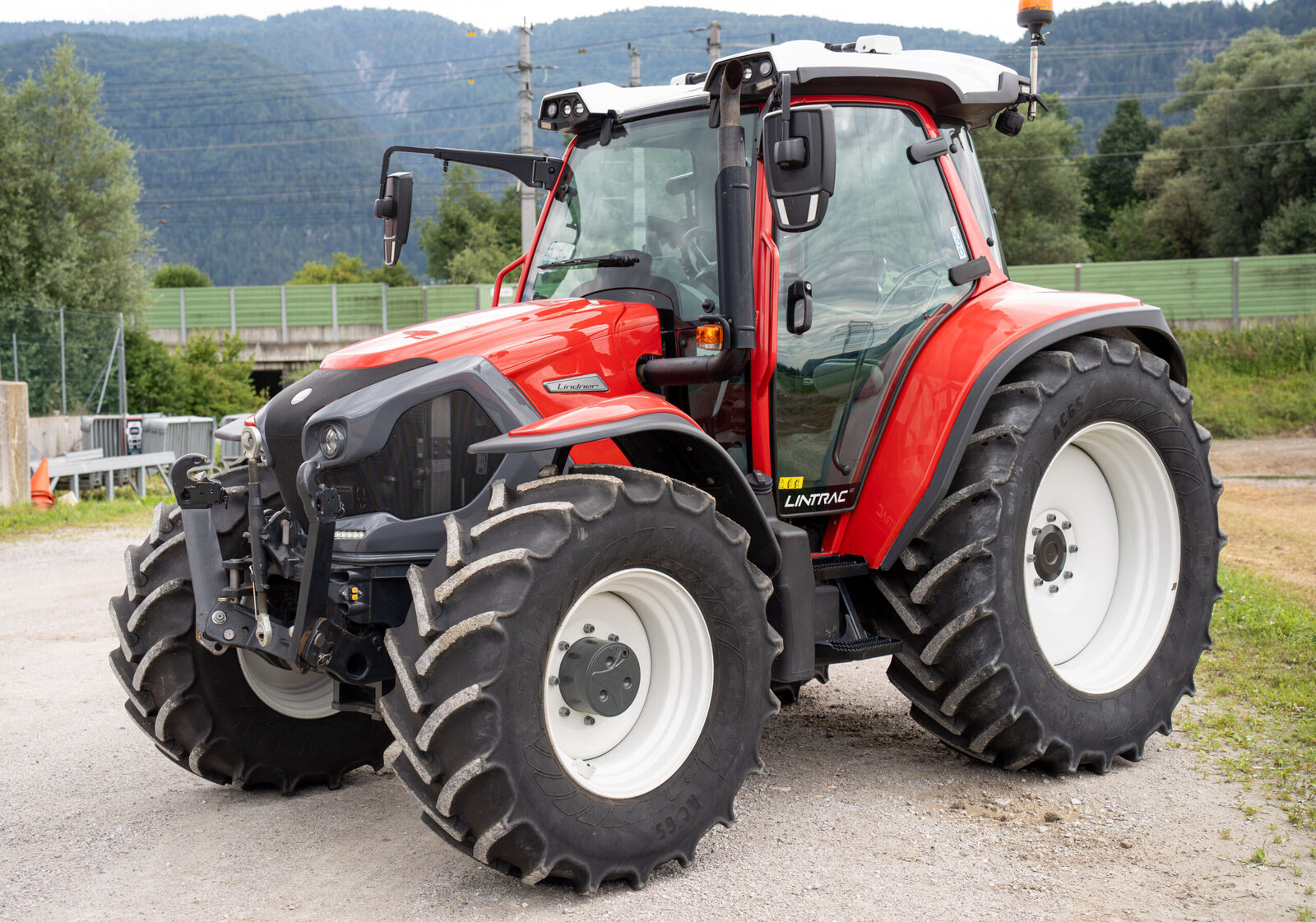 Lindner Lintrac 110 3